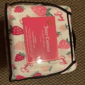 Juicy Couture Strawberry Plush Sheet Set